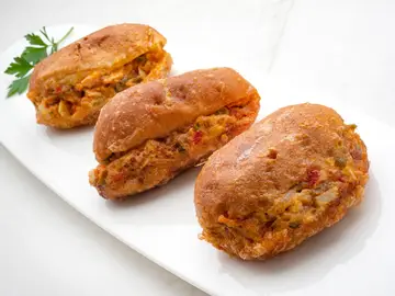 Receta de aprovechamiento: bollitos rellenos fritos de la abuela Jacinta Receta de aprovechamiento: bollitos rellenos fritos de la abuela Jacinta