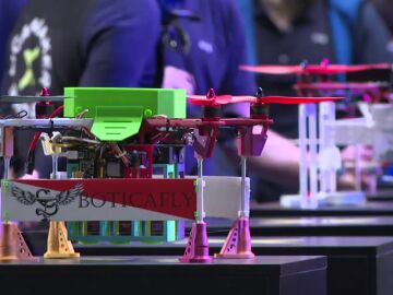Estudiantes gallegos diseñan drones para llevar medicinas a zonas remotas: “Queremos que se sientan ingenieros” 