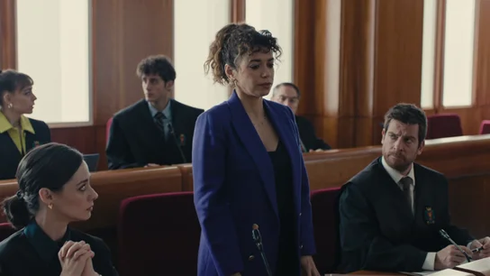 Daniela durante el juicio de la muerte de Jaime Daniela durante el juicio de la muerte de Jaime