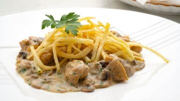 Muslos de pollo Strogonoff