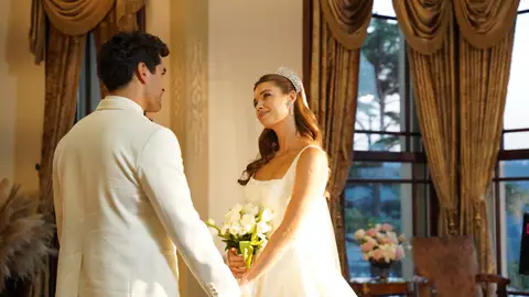 La boda soñada de Ferit y Seyran: un cuento de hadas hecho realidad  La boda soñada de Ferit y Seyran: un cuento de hadas hecho realidad