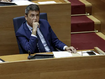 Carlos Mazón. Carlos Mazón.