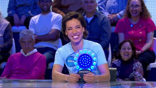 La reacci&oacute;n de Roberto Leal al ver a Rosa cantar y bailar El anillo en Pasapalabra: "&iexcl;Rosa Lo!" 