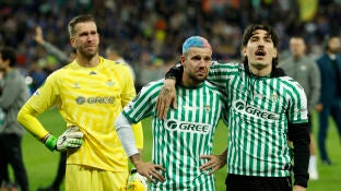 Adri&aacute;n San Miguel, Aitor Rubial y H&eacute;ctor Bellerin 