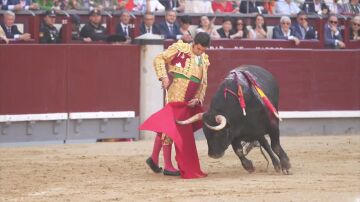 El rugido de las Ventas con Morante no fue escuchado por el presidente: su mejor faena en Madrid no ha tenido trofeo