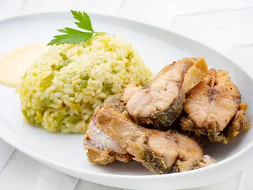 Chicharro con arroz, una receta completa y muy saludable de Karlos Arguiñano Chicharro con arroz, una receta completa y muy saludable de Karlos Arguiñano