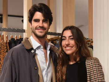 Claudia Jim&eacute;nez y su pareja, Vicente Ben&iacute;tez