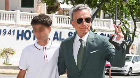 José Ortega Cano y su hijo José María José Ortega Cano y su hijo José María