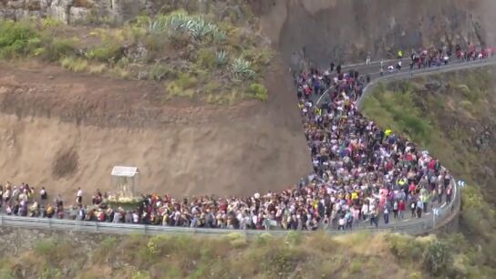 Acompa&ntilde;amos al Servicio A&eacute;reo de la Guardia Civil en el dispositivo de seguridad de la bajada de la Virgen del Pino en Gran Canaria