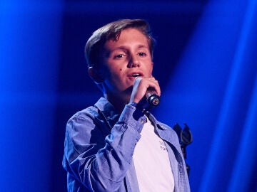Este talent rinde homenaje a Pablo López al cantar ‘La niña de la linterna’