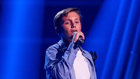 Este talent rinde homenaje a Pablo López al cantar ‘La niña de la linterna’ Este talent rinde homenaje a Pablo López al cantar ‘La niña de la linterna’