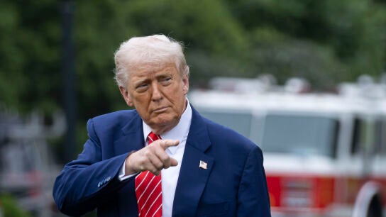 30 May 2025, US, Washington: U.S. President Donald Trump departs the White House, May 30, 2025, in Washington, en route to U.S. Steel's Irvin Works in West Mifflin, Pennsylvania, where he will speak on a new investment deal between U.S. Steel and Japan's Nippon Steel. Photo: Mehmet Eser/ZUMA Press Wire/dpa30/05/2025 ONLY FOR USE IN SPAIN