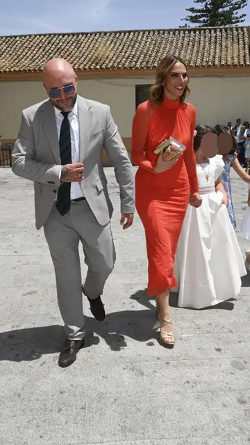 Kiko Rivera e Irene Rosales en la comunión de su hija Ana Kiko Rivera e Irene Rosales en la comunión de su hija Ana