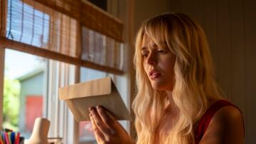 Emily Alyn Lind en We were liars