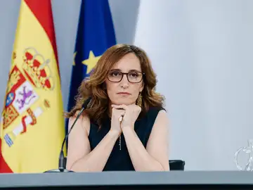 La ministra de Sanidad, Mónica García, durante una rueda de prensa posterior a la reunión del Consejo de Ministros La ministra de Sanidad, Mónica García, durante una rueda de prensa posterior a la reunión del Consejo de Ministros