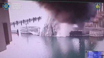 Ucrania golpea el puente de Crimea