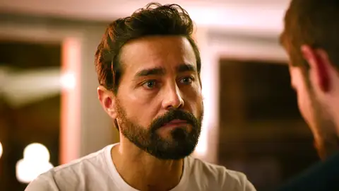 Omar recapacita y pide perdón a Diego… ¿conseguirá dejar atrás sus miedos? ¿Se lanzará a conocerlo? Omar recapacita y pide perdón a Diego… ¿conseguirá dejar atrás sus miedos? ¿Se lanzará a conocerlo?