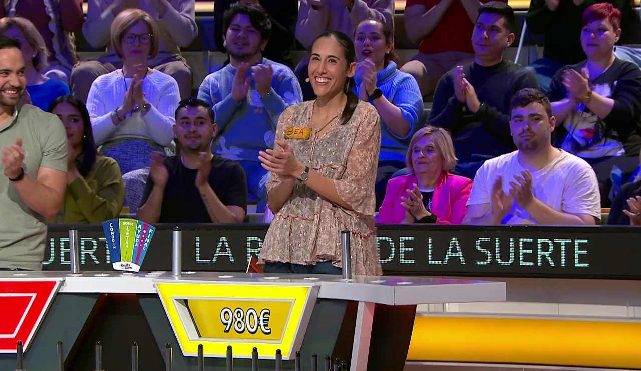 “Cerquita del Pierde turno casi todas”: Bea arriesga y se queda al límite de perderlo todo