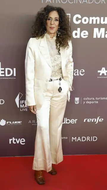 Rosario Flores en el photocall de los Premios de la Academia de la Música Rosario Flores en el photocall de los Premios de la Academia de la Música
