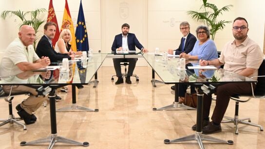 El presidente de Murcia, Fernando L&oacute;pez Miras, recibe a la nueva secretaria general de UGT y le traslada su voluntad de mantener la senda del di&aacute;logo social REMITIDA / HANDOUT por GOBIERNO DE MURCIA Fotograf&iacute;a remitida a medios de comunicaci&oacute;n exclusivamente para ilustrar la noticia a la que hace referencia la imagen, y citando la procedencia de la imagen en la firma 03/06/2025