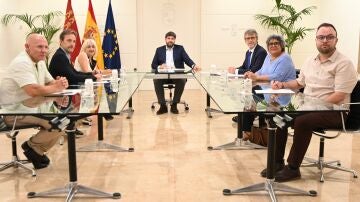 López Miras traslada a la nueva secretaria general de UGT su voluntad de mantener la senda del diálogo social