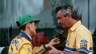 Flavio Briatore y Michael Schumacher en el GP de Portugal de 1993