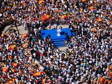 El Gobierno califica la concentración del PP en Madrid: "El gatillazo es antológico"