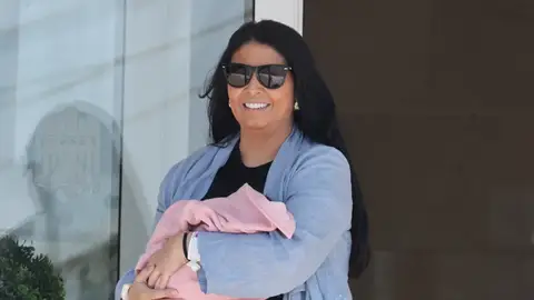 Sara Verdasco con su hija Sara Sara Verdasco con su hija Sara