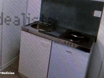 700 euros al mes por un piso de 30 metros cuadrados que tiene el váter en la cocina