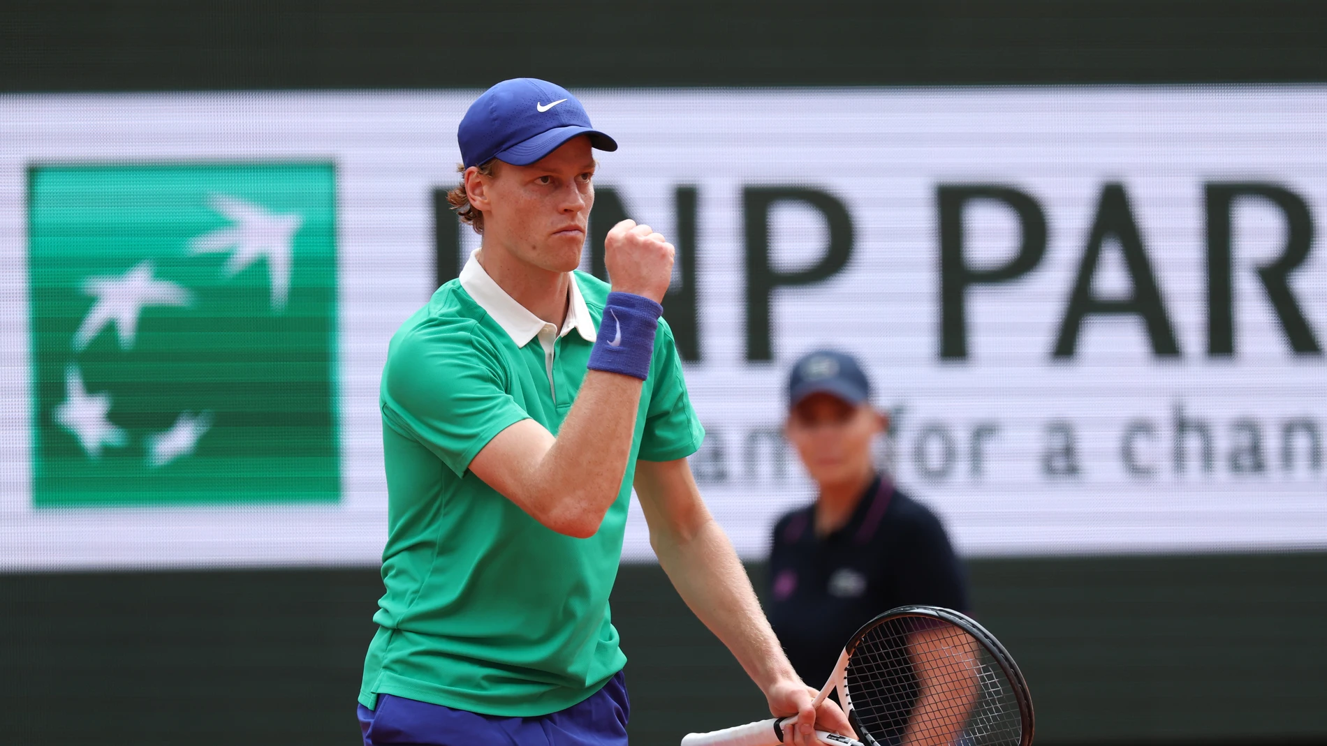 Jannik Sinner celebra un punto en la final de Roland Garros Jannik Sinner celebra un punto en la final de Roland Garros