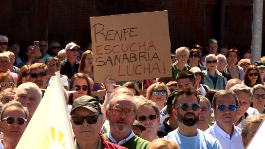Quejas por la supresi&oacute;n de paradas de AVE