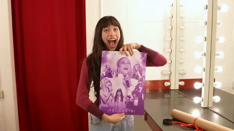 ¡Feliz cumpleaños! Sorprendemos a Melani con un regalo muy especial por su mayoría de edad ¡Feliz cumpleaños! Sorprendemos a Melani con un regalo muy especial por su mayoría de edad