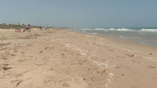 Cerrados al ba&ntilde;o 10 kil&oacute;metros de playas.