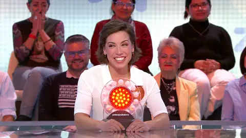 Momento insólito de Rosa: acierta a la primera en La Pista… ¡y, además, canta! Momento insólito de Rosa: acierta a la primera en La Pista… ¡y, además, canta!