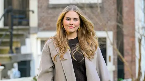 Amalia de Holanda, heredera al trono neerlandés Amalia de Holanda, heredera al trono neerlandés