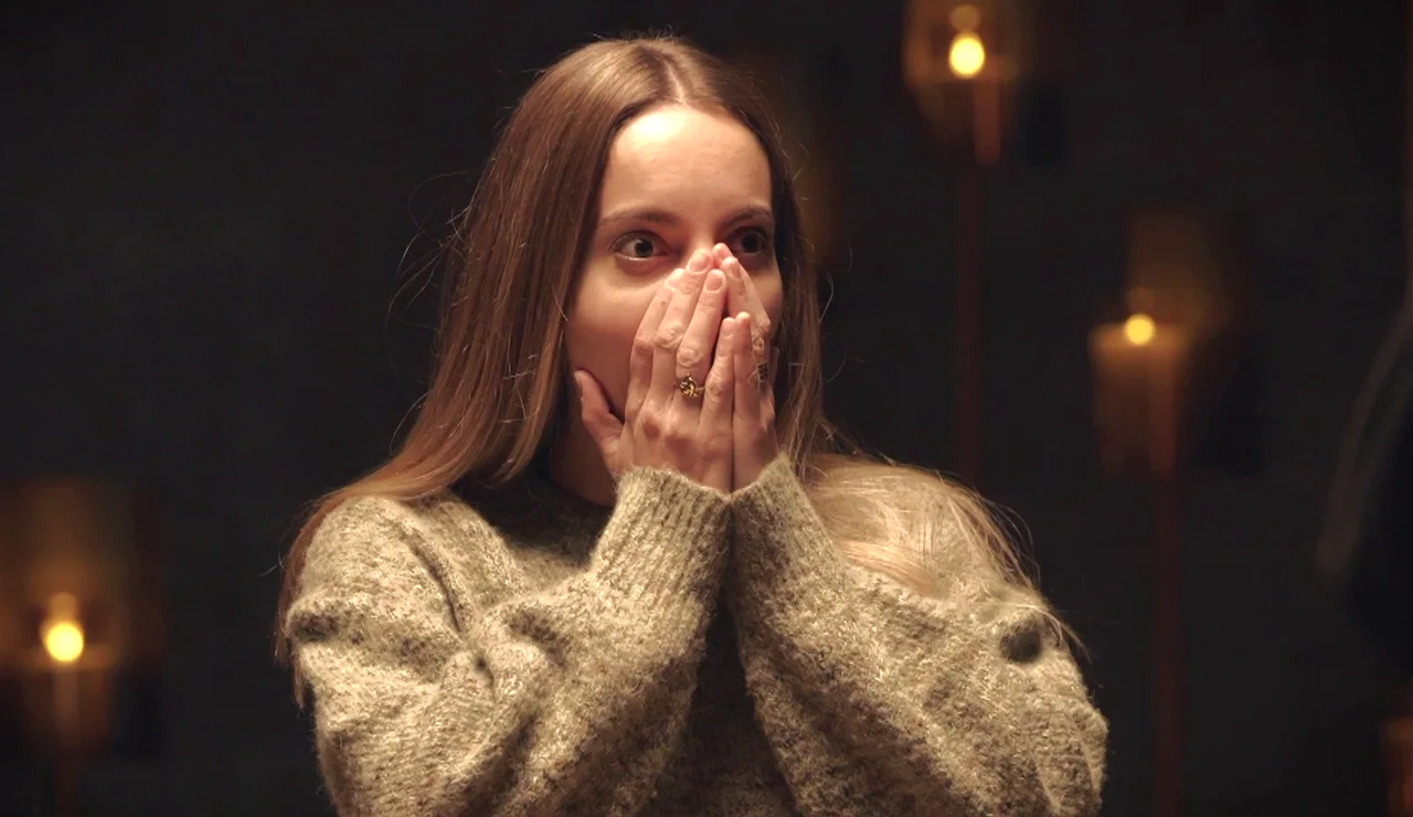 El chantaje de Carlos… ¡a Paula!: o se une al bando de los traidores o es asesinada