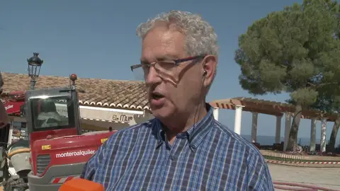 Cura indignado Cura indignado