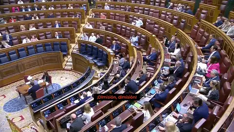 Así han recibido a Santos Cerdán en el Congreso de los Diputados Así han recibido a Santos Cerdán en el Congreso de los Diputados