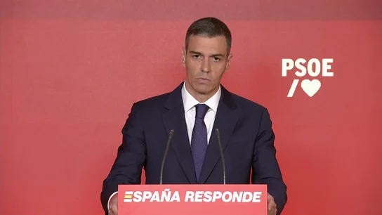 Pedro Sánchez compareciendo en Ferraz, sede del PSOE Antena3 Noticias