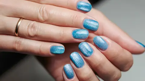 Uñas Shimmering Waves Uñas Shimmering Waves