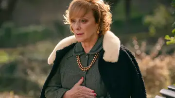 Los fantasmas del pasado vuelven a la vida de Irene... ¿Empieza a sospechar que Cristina es su hija? Los fantasmas del pasado vuelven a la vida de Irene... ¿Empieza a sospechar que Cristina es su hija?