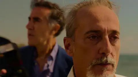 ¡Dos cadáveres aparecen en la costa de Marbella! No te pierdas un nuevo capítulo de Eva & Nicole ¡Dos cadáveres aparecen en la costa de Marbella! No te pierdas un nuevo capítulo de Eva & Nicole