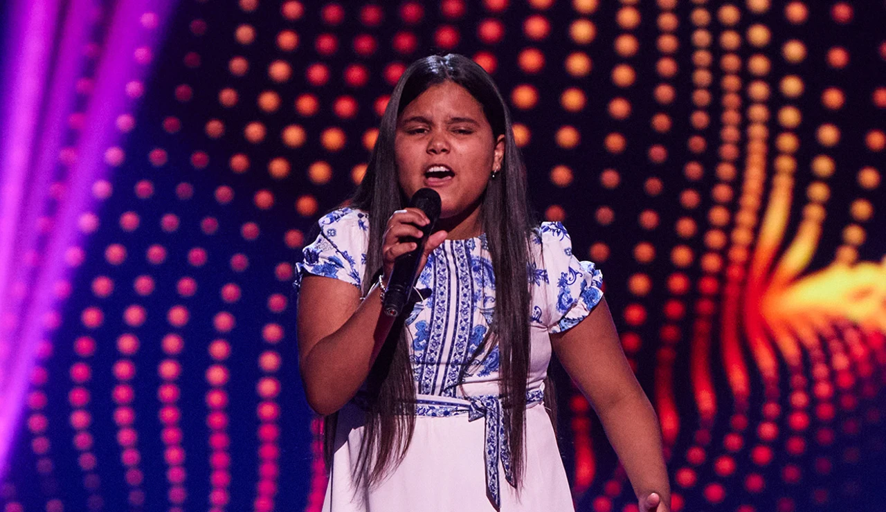 Turizo pulsa al instante al escuchar el vozarrón de esta talent con Rocío Dúrcal