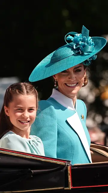 Kate Middleton y la princesa Charlotte Kate Middleton y la princesa Charlotte
