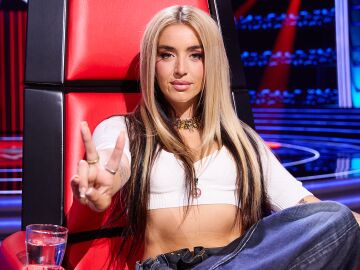 Exigente, perfeccionista y voces que le han tocado el corazón: así es el equipo de Lola Índigo