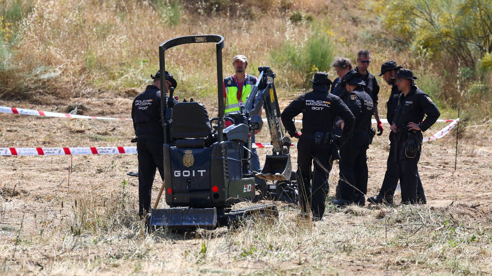Medio centenar de policías buscan los restos de Heidi Paz tras la confesión del 'Rey del Cachopo' 