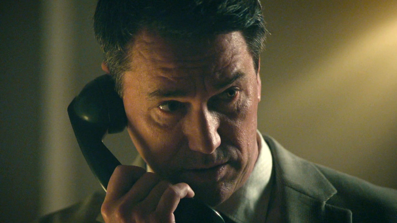 ¡No es quien dice ser! Gabriel es el aliado de Brossard, la empresa enemiga de Perfumerías de la Reina ¡No es quien dice ser! Gabriel es el aliado de Brossard, la empresa enemiga de Perfumerías de la Reina