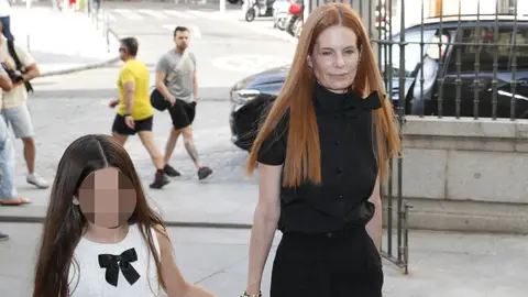 Olivia de Borbón en el funeral de su padre, Francisco de Borbón Olivia de Borbón en el funeral de su padre, Francisco de Borbón