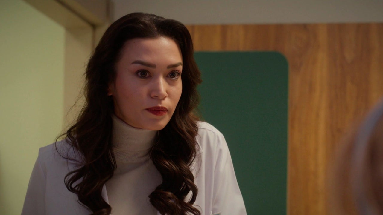 Rengin encuentra a Bahar revisando a Çağla sin permiso y explota: “¡No voy a consentir tantas confianzas!” Rengin encuentra a Bahar revisando a Çağla sin permiso y explota: “¡No voy a consentir tantas confianzas!”