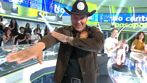 El debut estelar de Coyote Dax en Pasapalabra: arrasa al ritmo de ‘No controles’ El debut estelar de Coyote Dax en Pasapalabra: arrasa al ritmo de ‘No controles’